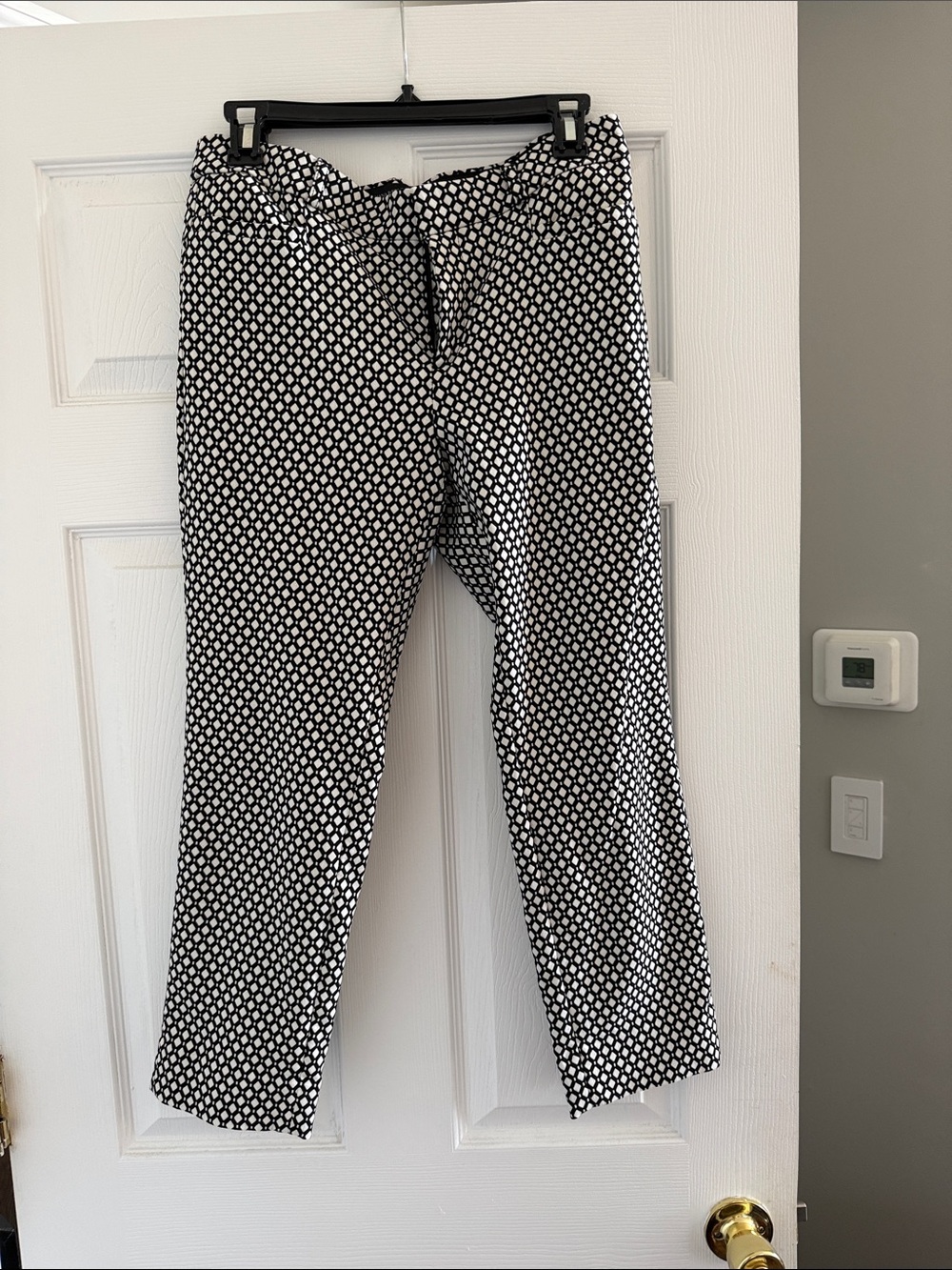 Banana republic Black and White Patterned Pants 6 petite